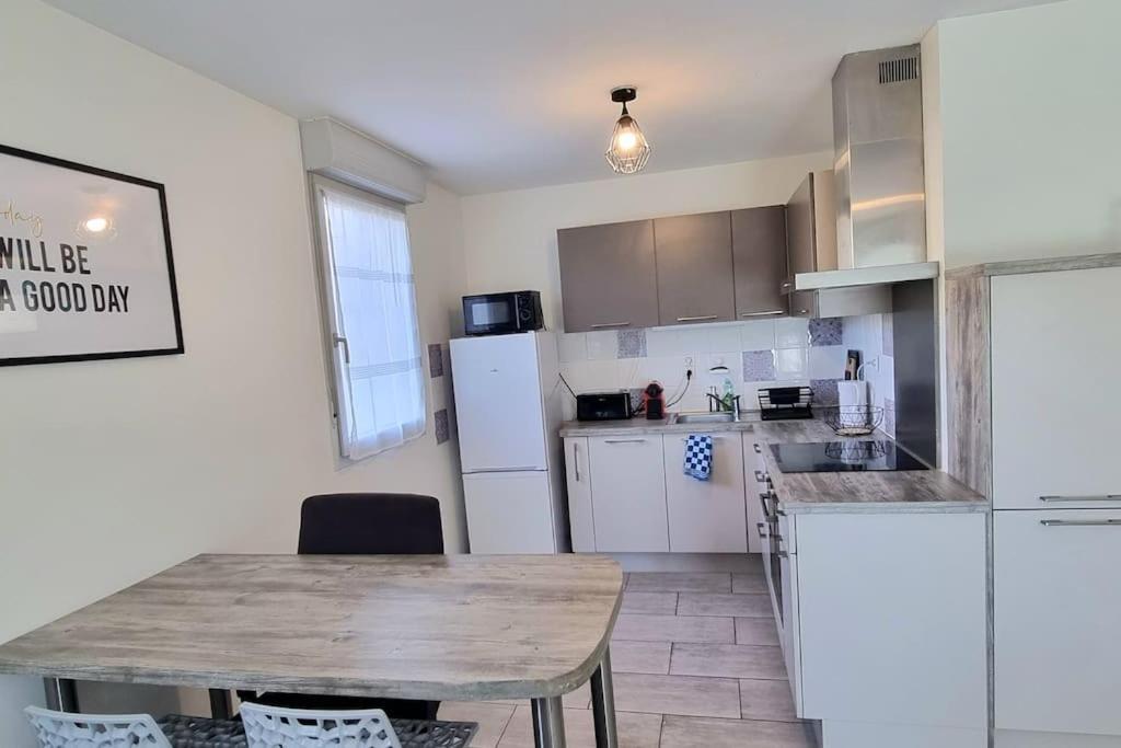T2 Pool & Terrasse - Parking - Metro - Wifi Apartment Toulouse Exterior photo